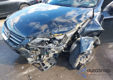 2015 Honda Accord Lx z USA, uszkodzony, nr VIN 1HGCR2F32FA095245